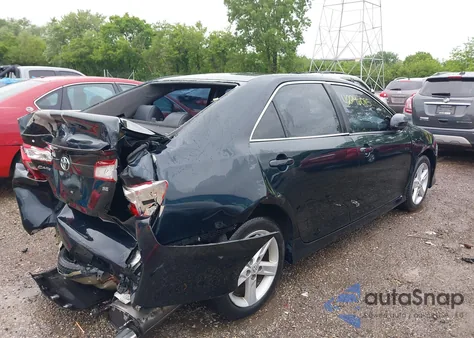 2014 Toyota Camry L/Le/Se/Se Sport/Xle из США, поврежденный, VIN 4T1BF1FK6EU473614